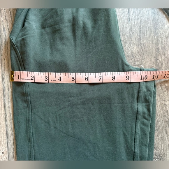 lululemon athletica Ready to Rulu Straight Leg Pant - Picture 5 of 6